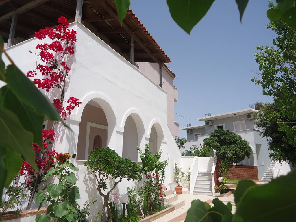 Ostria Apartments Kalamaki  Exterior photo